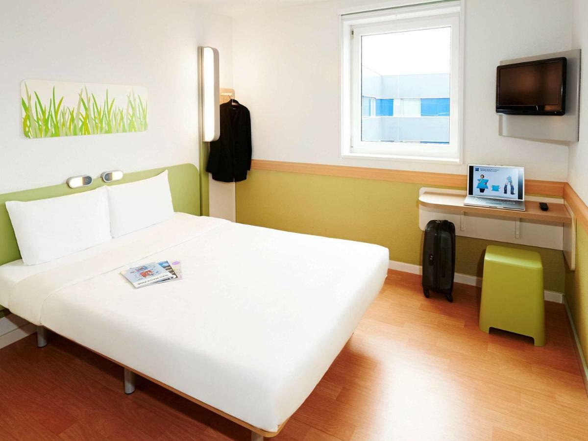 Ibis Budget Caen Herouville Екстериор снимка